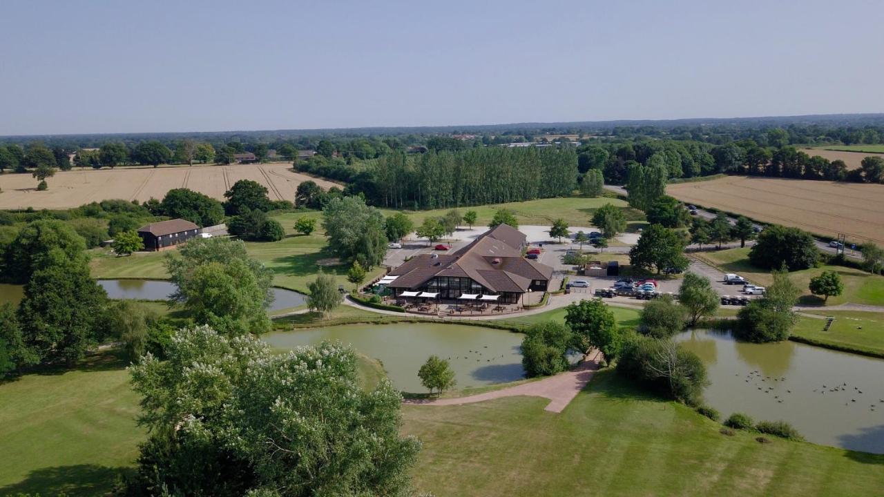 Weald Of Kent Golf Course And Hotel Headcorn Exterior foto